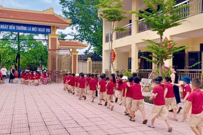 SÔI NỔI “NGÀY HỘI AN TOÀN GIAO THÔNG” TẠI TRƯỜNG TIỂU HỌC NHẬT TỰU